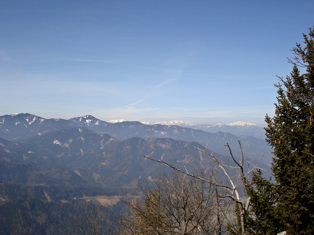 20 Richtung nordwest zum Goesseck, Eisenerzer Reichenstein und Trenchtling Hoch Turm.JPG